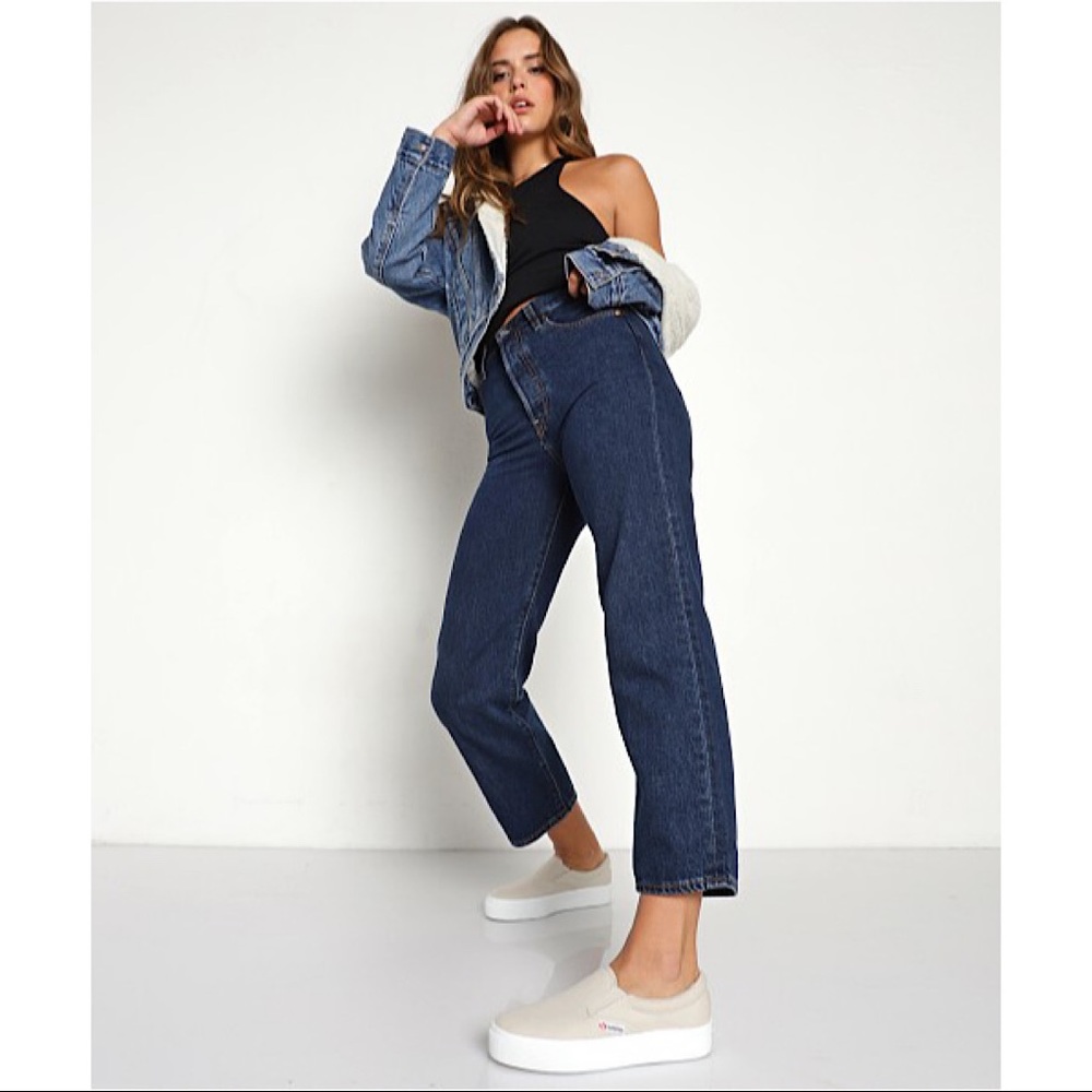 🔥🔥🔥NWT Levi's® Premium RIBCAGE STRAIGHT ANKLE JEANS